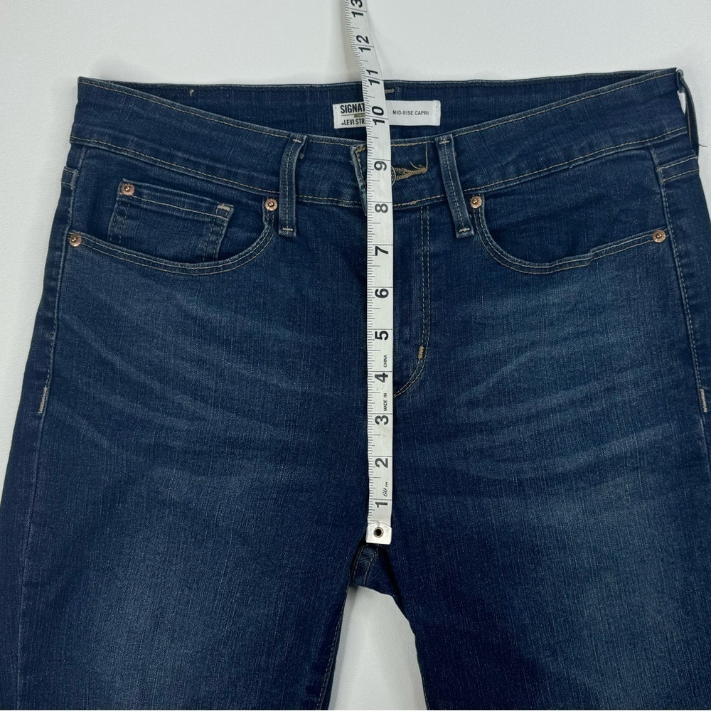Levi’s Gold Signature Mid Rise Stretch Cuffed Capri Jeans Size 27/4 - Picture 6 of 8